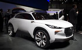 &bdquo;Hyundai Intrado&ldquo; konceptas Ženevos automobilių parodoje