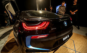 Hibridinis BMW i8 parodytas Lietuvoje