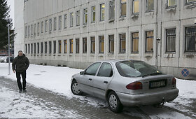 Pažeidėjai prie Lazdynų ligoninės