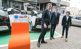 &bdquo;CityBee&ldquo; elektromobilių įkrovimo stotelės prie Vilniaus savivaldybės atidarymas