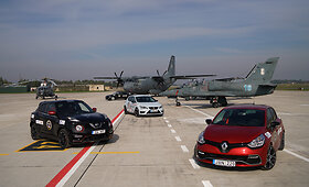 &bdquo;Top Gear&ldquo; apdovanojimų turas &Scaron;iaulių oro uoste