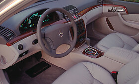S klasės &bdquo;Mercedes-Benz&ldquo; (2000 m.)