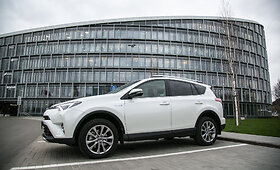 Hibridinis &bdquo;Toyota RAV4&ldquo;