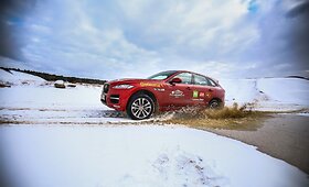&bdquo;Metų automobilio 2017&ldquo; konkurso dalyvis: &bdquo;Jaguar F-Pace&ldquo;