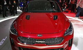 &bdquo;KIA Stinger&ldquo; pristatomas Detroito automobilių parodoje