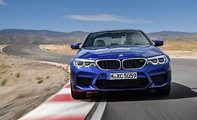 Naujasis keturiais ratais varomas BMW M5