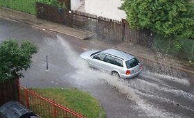 Skaitytojų kadrai: Vilnių plauna smarki liūtis