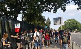 Tūkstančiai gerbėjų plūdo į AC/DC koncertą Var&scaron;uvoje