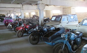 Automobilių muziejus Mickevičių ūkyje
