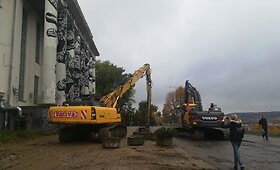 Griaunami Profsąjungų rūmai