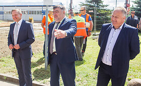 &Scaron;e&scaron;tokuose pradėtos pėsčiųjų viaduko per &bdquo;Rail Baltica&ldquo; geležinkelį statybos