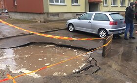 Atsivėrusi smegduobė Pasvalyje