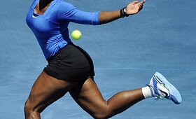 Serena Williams nugalėjo Carolinę Wozniacki ir ketvirtfinalyje kovos su Marija &Scaron;arapova