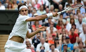 Rogeris Federeris tęsia karali&scaron;ką pasirodymą Vimbldone