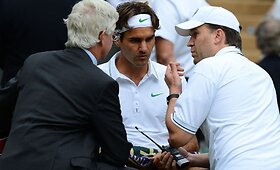 Rogeris Federeris su medikų pagalba pateko į Vimbldono ketvirtfinalį