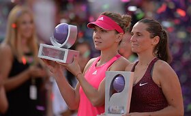 Simona Halep triumfavo Rumunijoje ir prisivijo Mariją &Scaron;arapovą