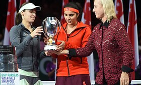 Pasaki&scaron;ką sezoną Martina Hingis ir Sania Mirza baigė su &bdquo;WTA Finals&ldquo; čempionių titulu 