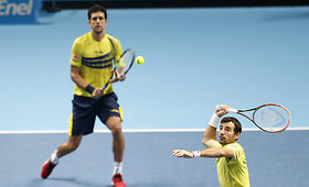 Ivanas Dodigas ir Marcelo Melo prie&scaron; Marciną Matkowskį ir Nenadą Zimonjičių