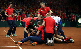 Andy Murray po beveik 80-ies metų pertraukos britams dovanojo Daviso taurę