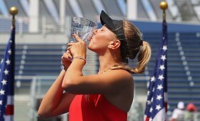 Stebuklingą 13-metės žygį &bdquo;US Open&ldquo; finale sustabdė kita amerikietė