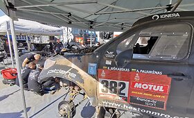 &bdquo;Heston MRO Team Pitlane&ldquo; tvarko degusį automobilį