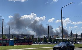 Dūmai ties Vilniaus Kalvarijų ir Žalgirio gatvių sankryža