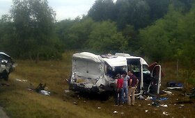 Avarija Vengrijoje, kurioje žuvo 3 žmonės, 33 sužeisti