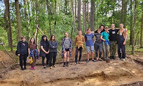 Archeologai tyrinėja unikalų laidojimo objektą &scaron;alia Kernavės