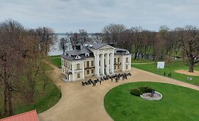 Paežerių dvaras
