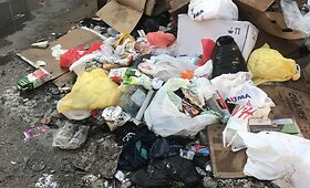 &Scaron;iuk&scaron;lės Vilniaus Vytenio g. 50 kieme