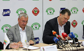 Jonas Kazlauskas oficialiai tapo Lietuvos vyrų krep&scaron;inio rinktinės treneriu