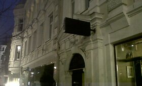 Klubo &bdquo;Cocainn&ldquo; i&scaron;kaba kovoja su vėju