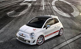 Protėvio penkiasde&scaron;imtmečiui paminėti skirtas &bdquo;Fiat 595 Abarth&ldquo;