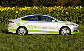 &bdquo;Ford Fusion Energi&ldquo; su i&scaron; perdirbtų plastikinių butekliukų pagamintomis detalėmis