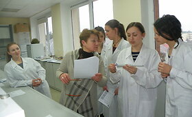 Chemijos pamoka &ndash; klasėje, laboratorijoje, svečiuose