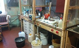 Seimo nario Manto Adomėno tėvas chemikas Povilas Adomėnas kaltinamas žmonių nuodijimu