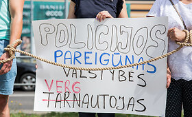 Ikiteisminio tyrimo įstaigų profesinės sąjungos ir Lietuvos policijos profesinė sąjungos piketas