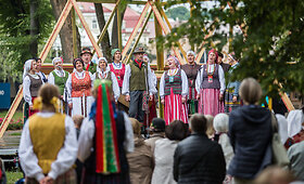 Dainų &scaron;ventės folkloro diena