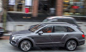 &bdquo;Bentley Bentayga&ldquo; Vilniaus senamiestyje