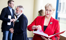 Lietuvos socialdemokratų partijos kandidatai į Europos Parlamentą  Vyriausiajai rinkimų komisijai įteikė parei&scaron;kinius dokumentus