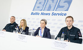 Statutinių pareigūnų profsąjungų spaudos konferencija