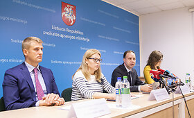 Spaudos konferencija sveikatos apsaugos ministerijoje apie vie&scaron;oje erdvėje pasklidusią melagingą informaciją