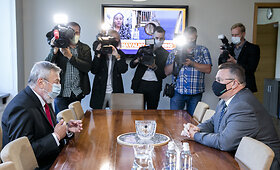 Linas Linkevičius susitiko su Baltarusijos opozicijos atstovu Andrėjumi Sanikovu