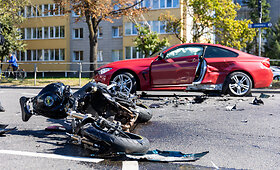 Motociklo ir BMW avarija Žirmūnų gatvėje
