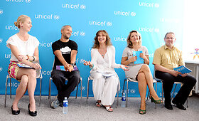 Susitikimas su &bdquo;Unicef&ldquo; misijos Tanzanijoje nariais &ndash; Beata Nicholson, Giedriumi Savicku ir Virginija Kochanskyte