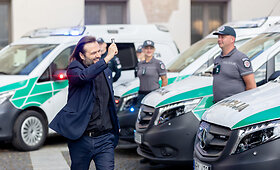 Naujų policijos automobilių &bdquo;Mercedes-Benz&ldquo; perdavimas.