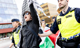 Prie Malmės arenos &ndash; Palestinos rėmėjų ir policijos susidūrimas