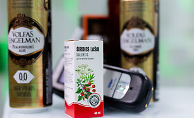 Alkoholio testas: ar galima įpūsti promilių į alkotesterį paragavus nealkoholinio alaus, saldainių su brendžiu, giros, gudobelių ekstrakto ar praskalavus burną skysčiu?