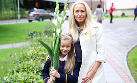 Elena Puidokaitė-Atlanta i Rugsėjo 1-osios &scaron;ventę atlydėjo dukrą Saulę