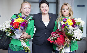 Ieva Dumbauskaitė ir Monika Povilaitytė sugrįžo su Europos žaidynių medaliais